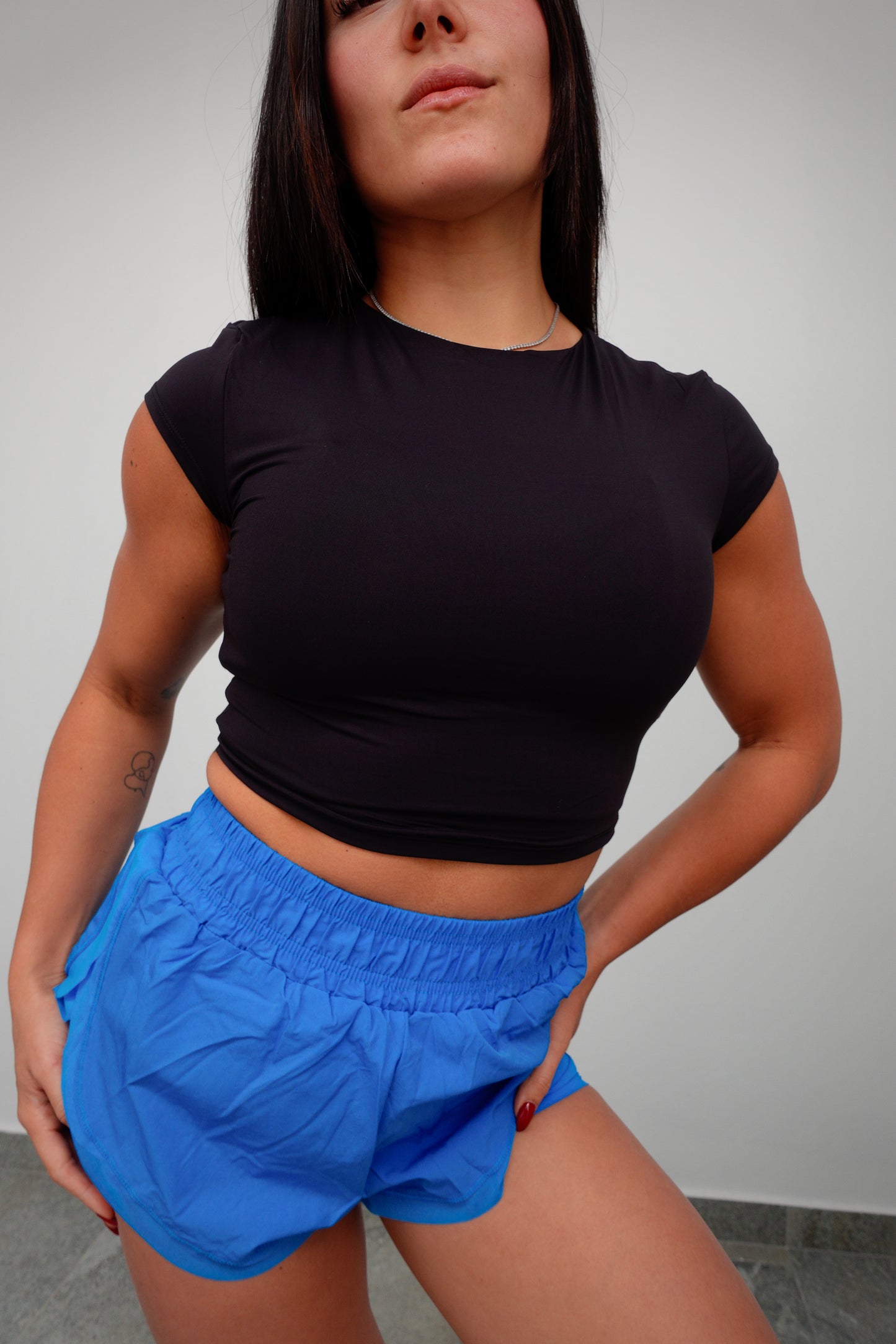 RESTOCK! BLACK ATHLETIC CROPPED TOP