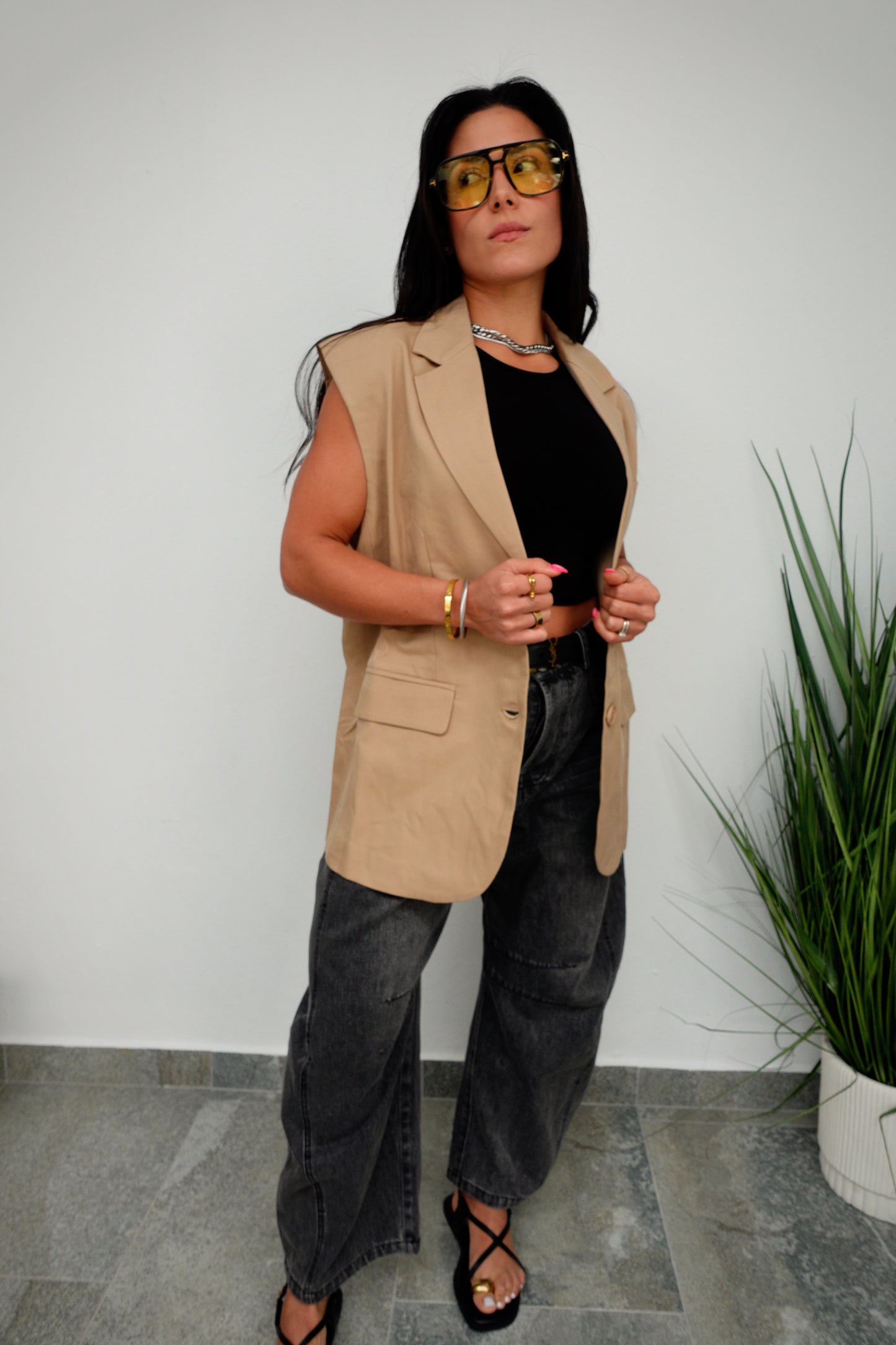 1 M/L! BEIGE BLAZER VEST